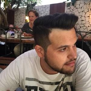 Meet your Posher, Jonathan